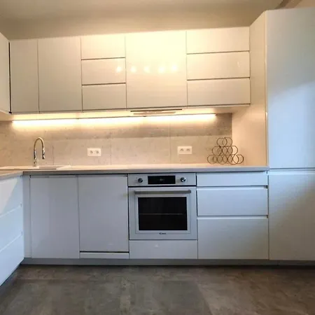Apartamento Bon דירה *