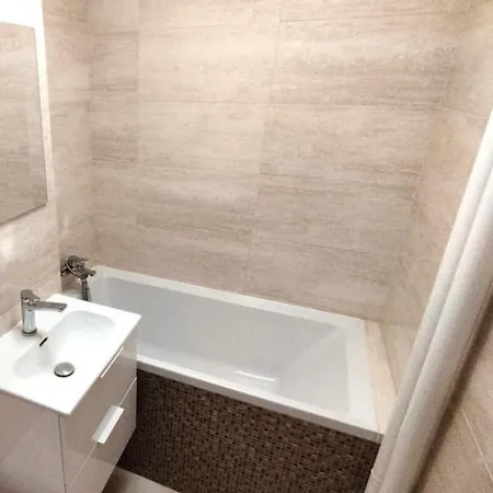Apartamento Bon דירה *